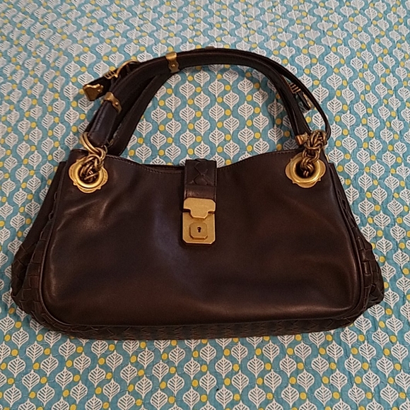 Bottega Veneta Handbags - Authentic Bottega Veneta Intricato Handbag